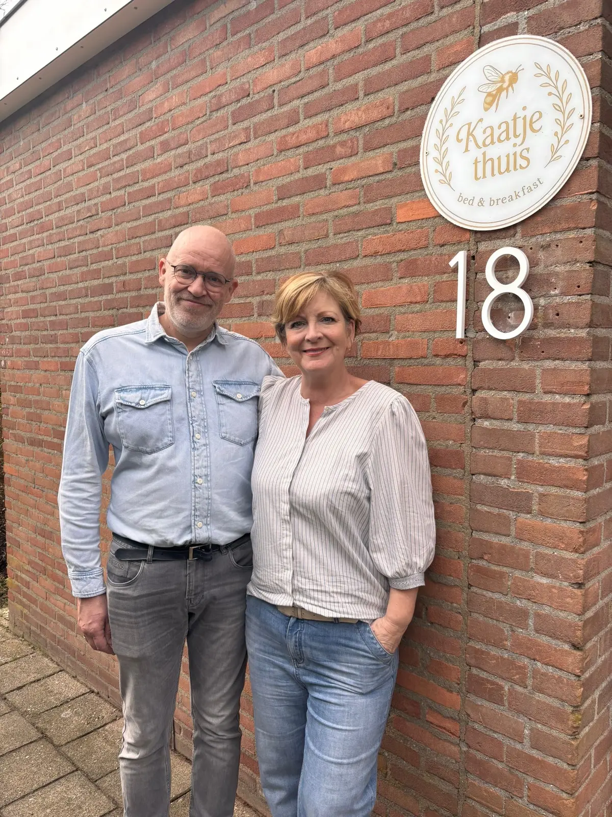 Karin Bakker en Jan Peter Bakker van B&B Bij Kaatje Thuis in Emmen
